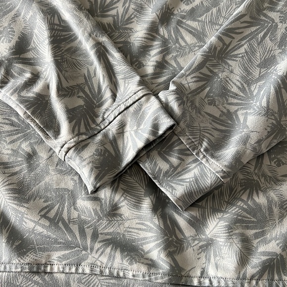 Matte Grey 1/2 Zip Pullover - Size Large - Picture 5 of 8